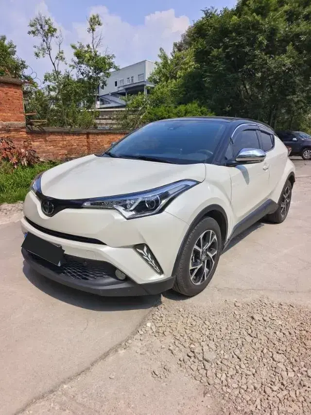 2018 Toyota C-HR 2.0L 171HP L4 CVT