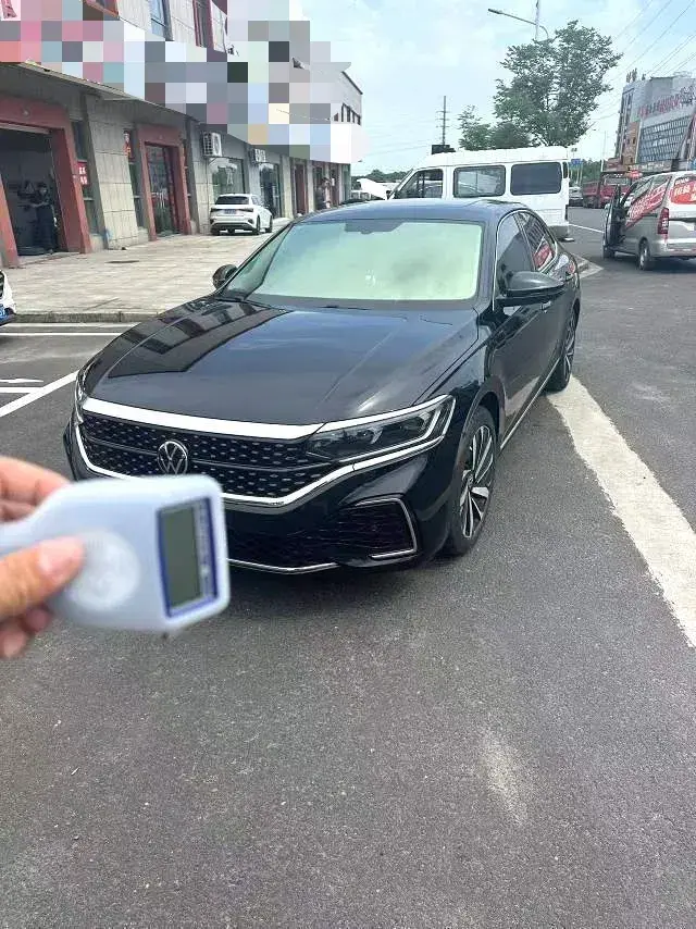 2022 Volkswagen Passat 2.0T 186HP L4 7DCT