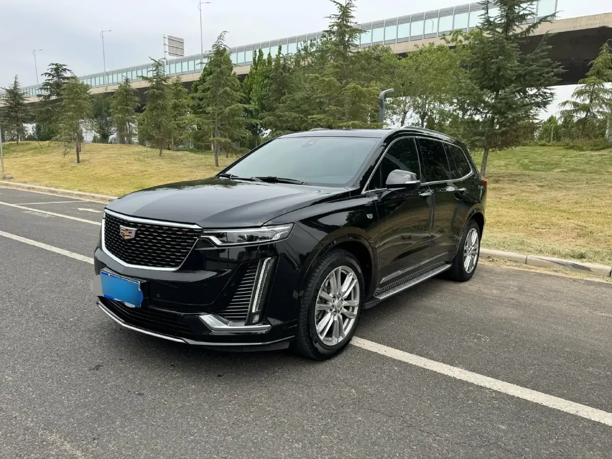 2022 Cadillac XT6 2.0T 237HP L4 9AT