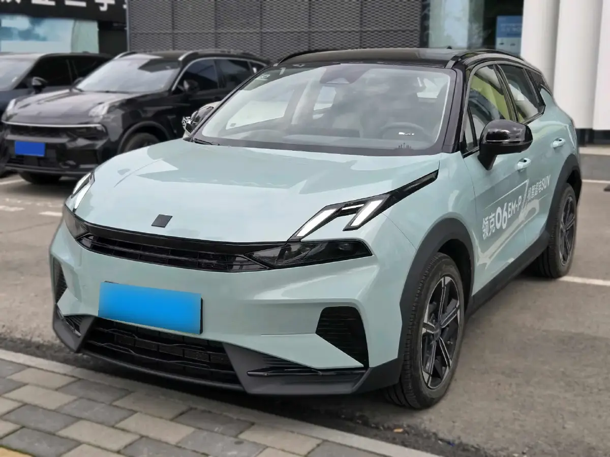 2023 LYNK&CO 06 EM-P 1.5L 120HP L4 3DHT PHEV 19.09KWH