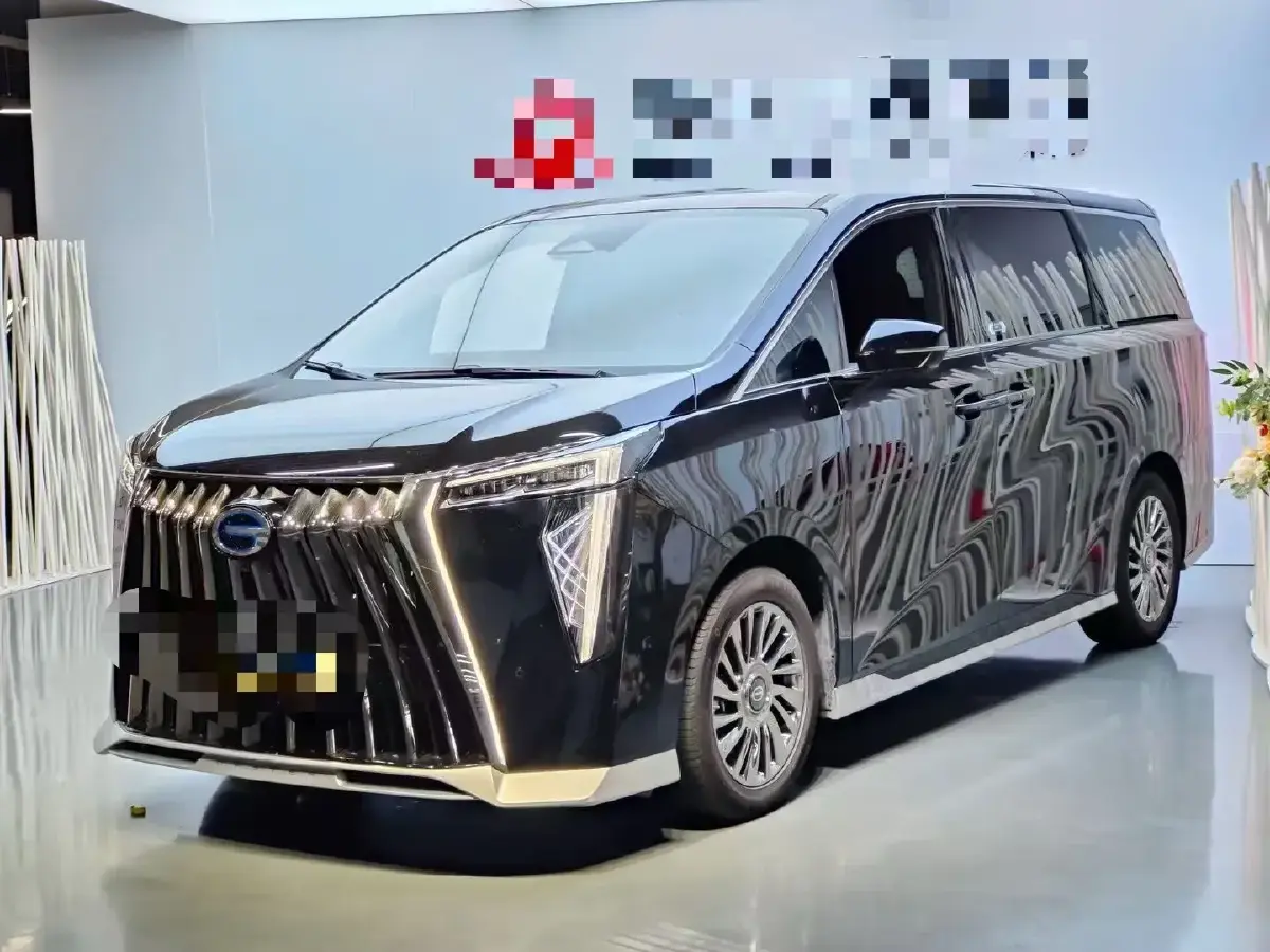 2023 GAC Trumpchi M8 2.0T 190HP L4 E-CVT Hybrid