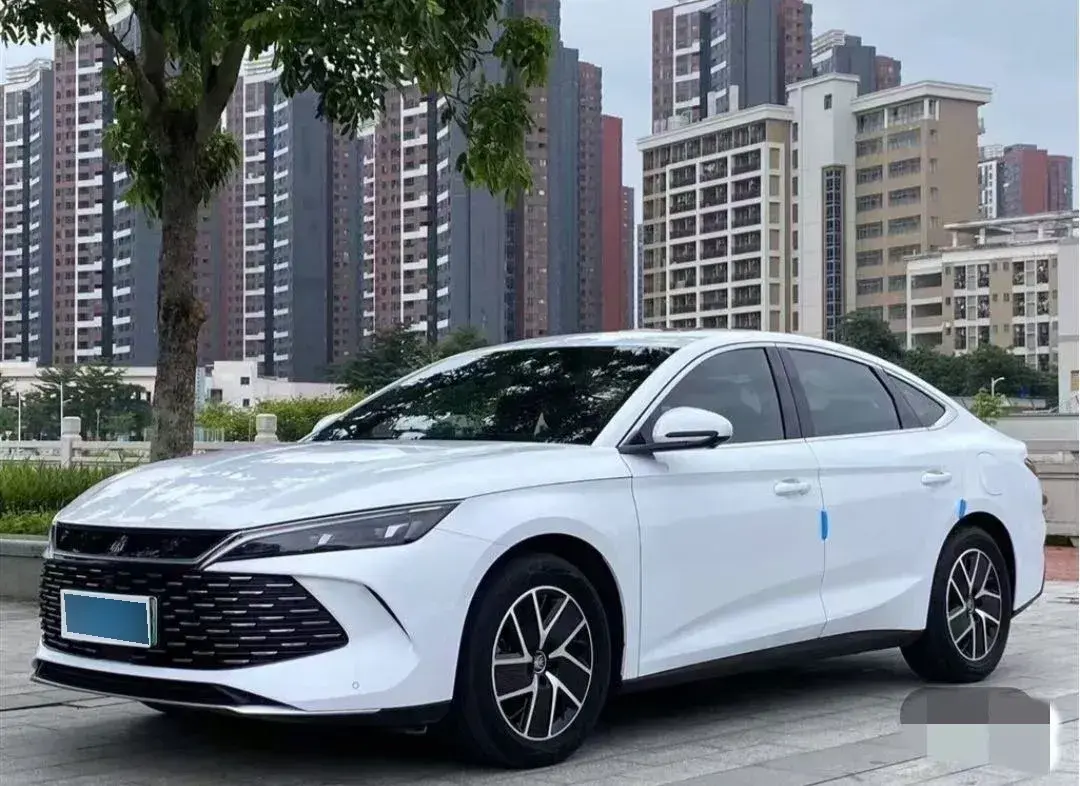 2024 BYD QinL 1.5L 101HP L4 E-CVT PHEV 15.87KWH