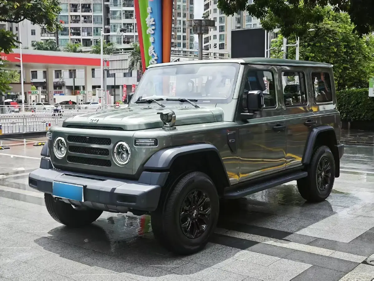 2024 212 212 T01 2.0T 252HP L4 8AT