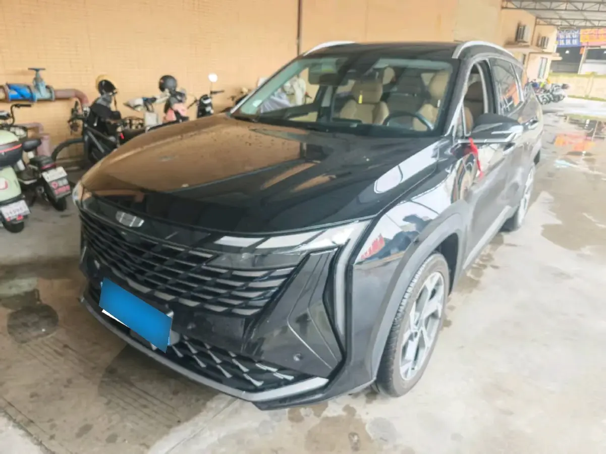 2023 Geely StarRay 2.0T 218HP L4 7DCT