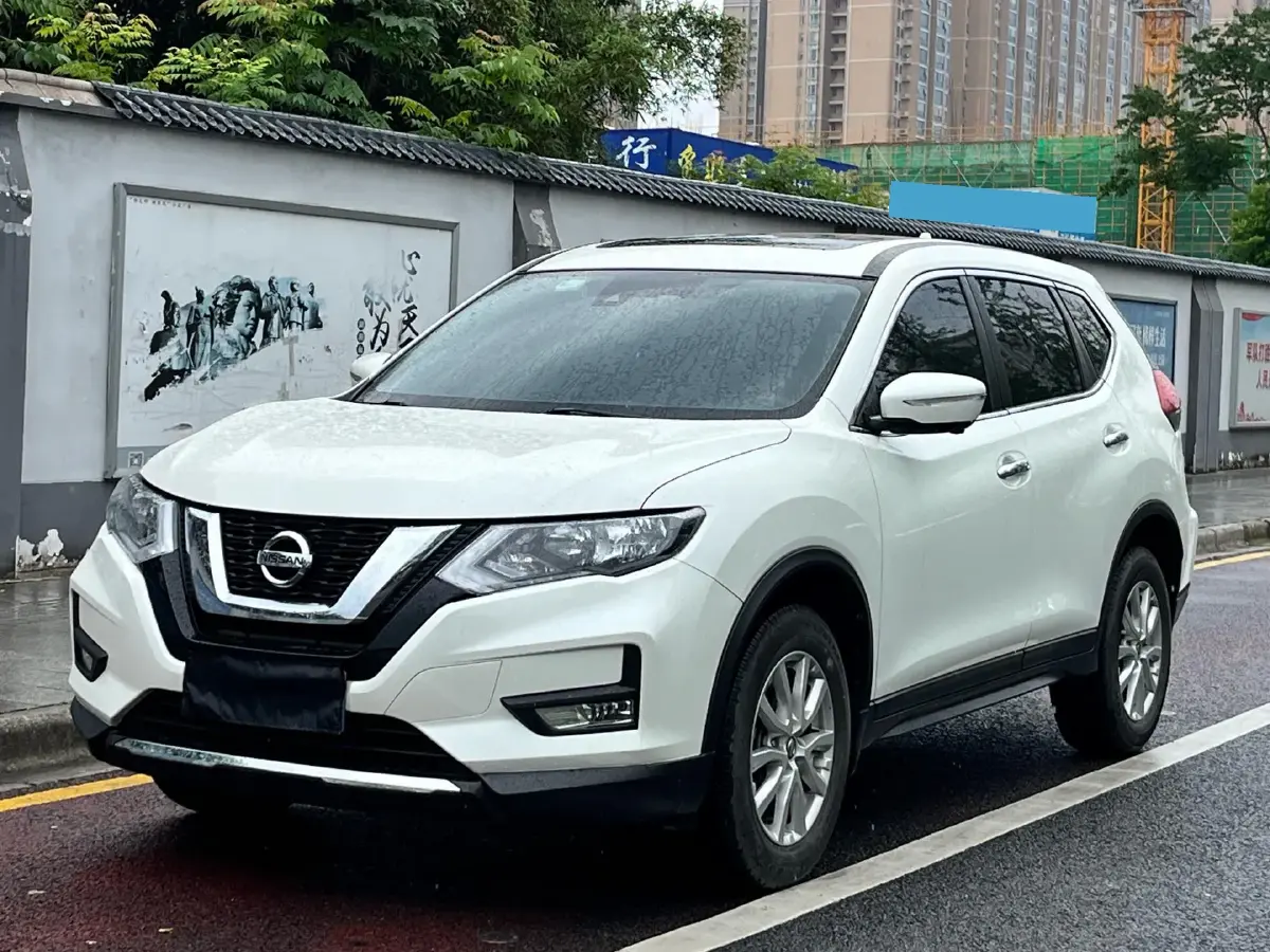 2022 Nissan X-Trail 2.0L 151HP L4 CVT