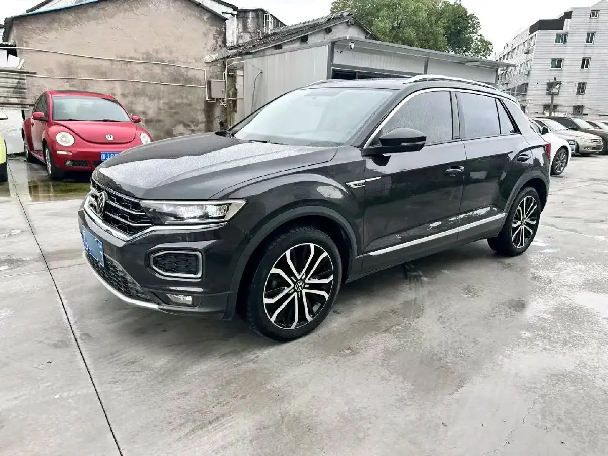 2021 Volkswagen T-Roc 1.4T 150HP L4 7DCT
