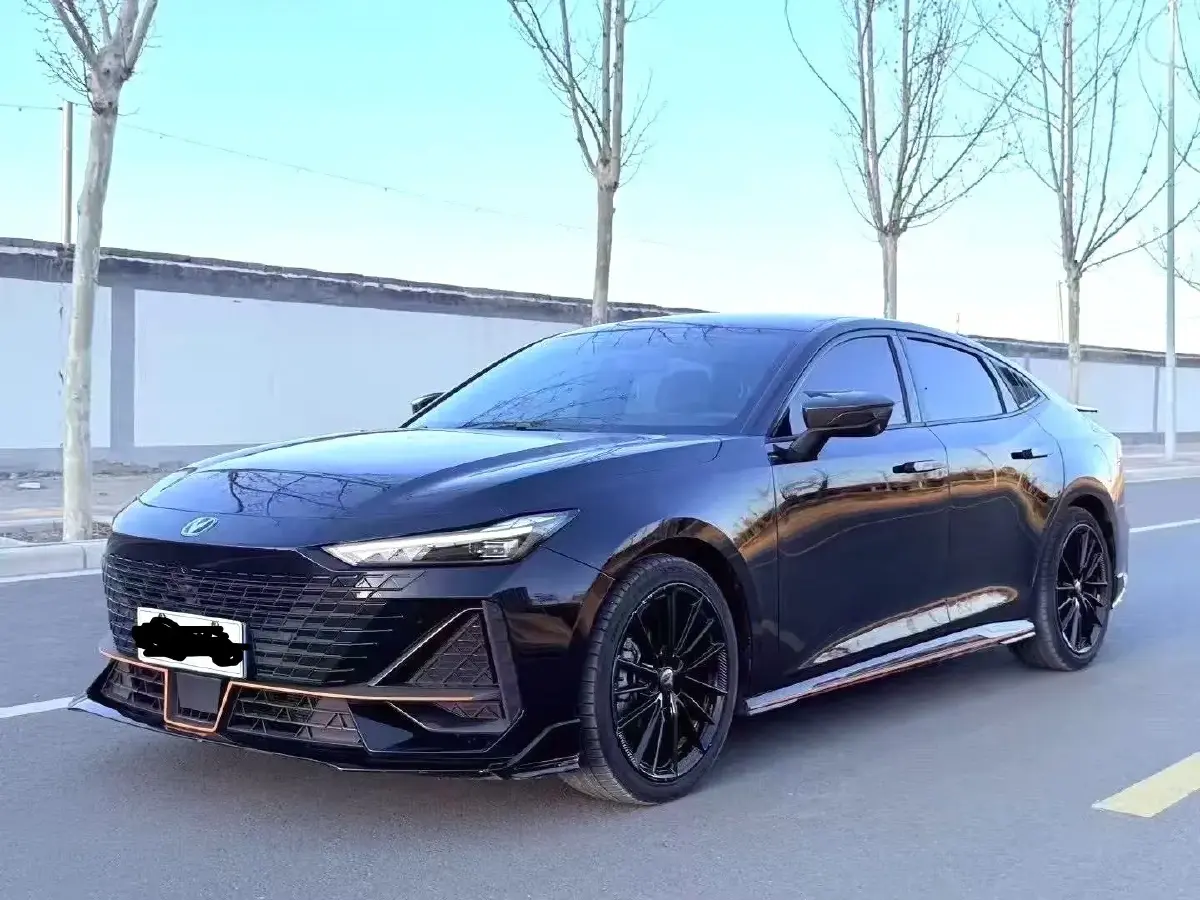 2022 ChangAn UNI-V 1.5T 188HP L4 7DCT