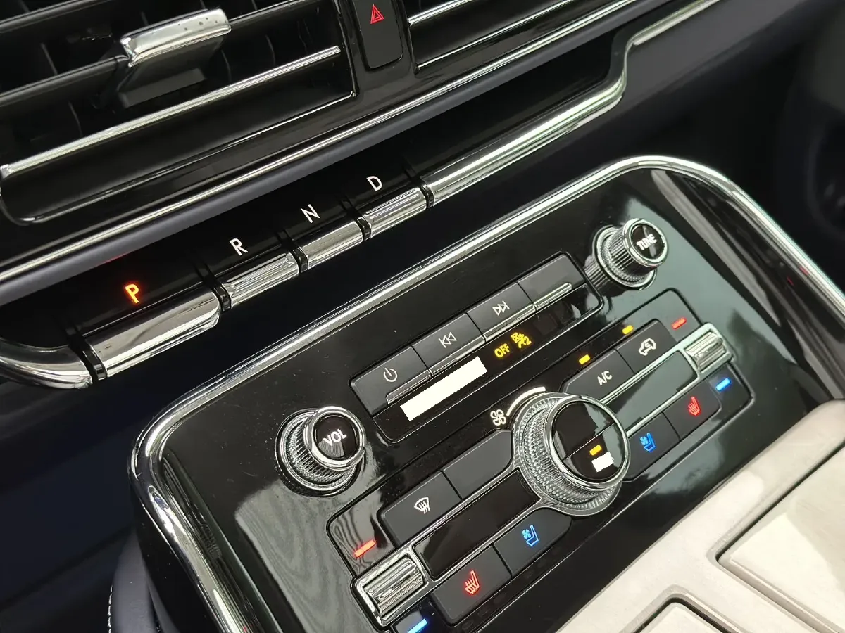 2022 Lincoln Navigator One 3.5T 415HP V6 10AT,autocango,china used car exporter,china ev exporter,chinese used car exporter,chinese used ev exporter