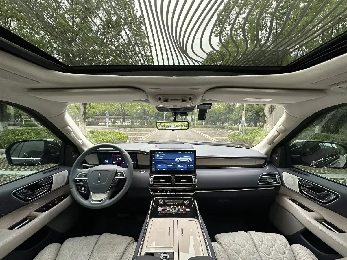 2022 Lincoln Navigator One 3.5T 415HP V6 10AT,autocango,china used car exporter,china ev exporter,chinese used car exporter,chinese used ev exporter