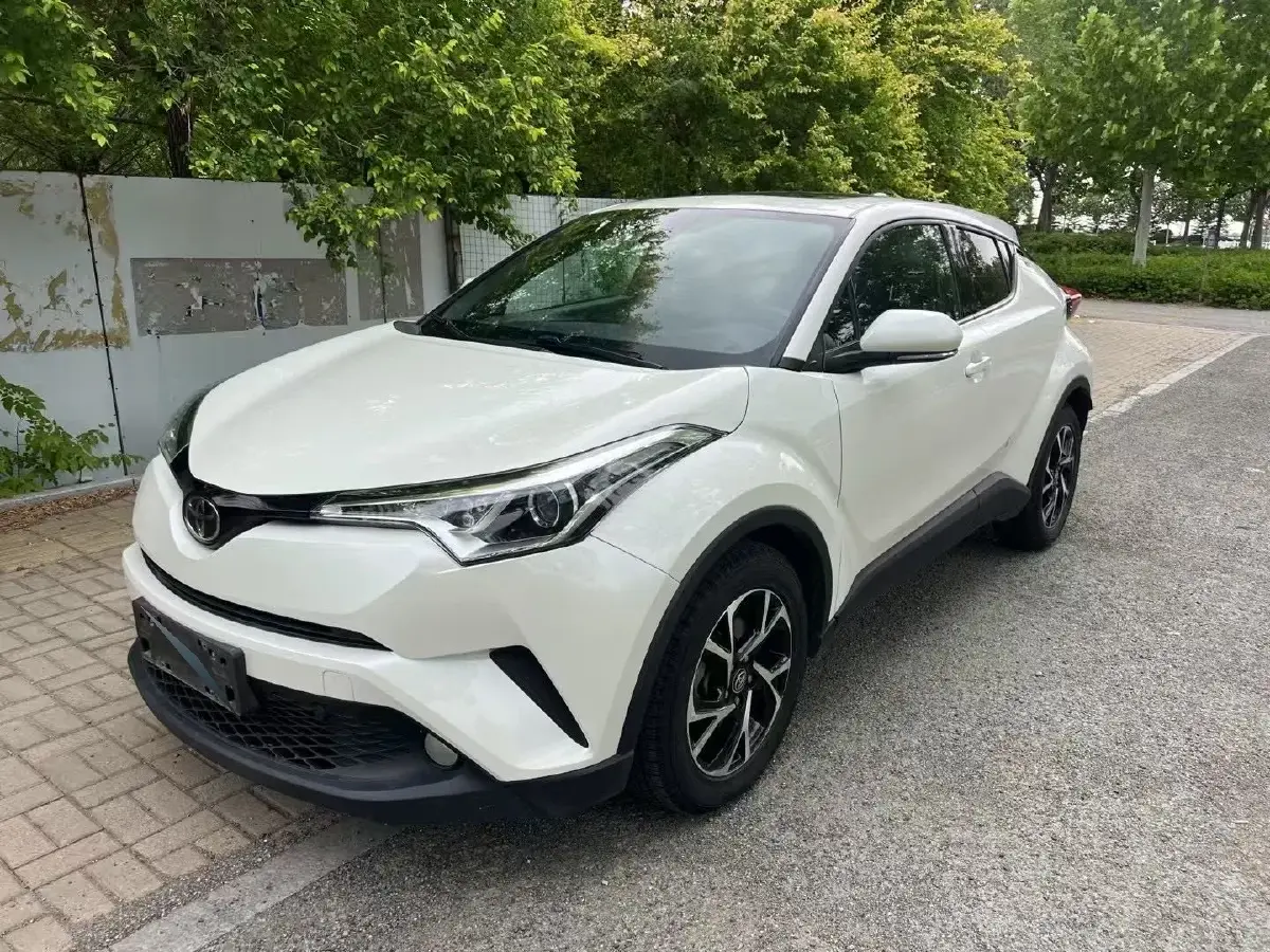 2018 Toyota C-HR 2.0L 171HP L4 CVT