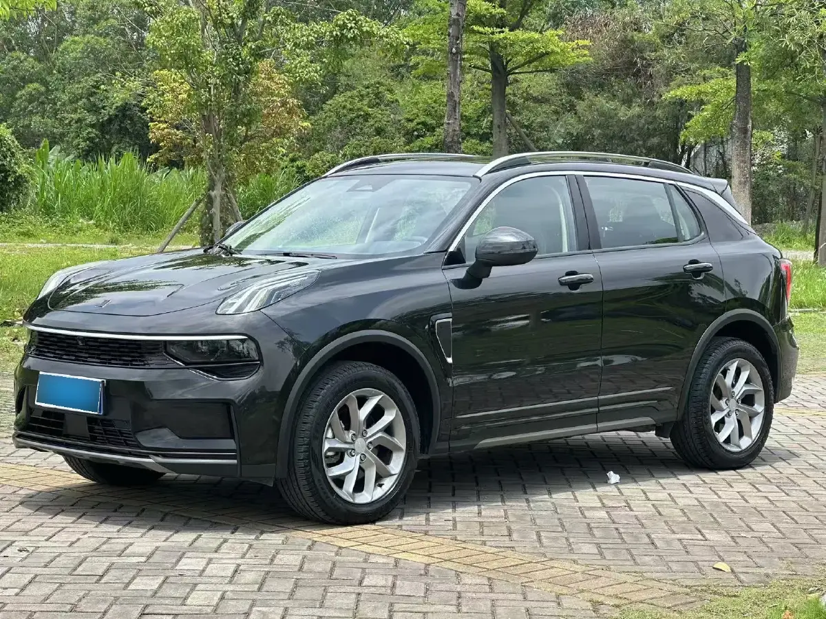 2024 LYNK&CO 01 2.0T 254HP L4 8AT
