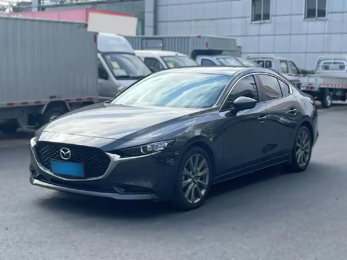 2022 Mazda 3 Axela 2.0L 158HP L4 6AT