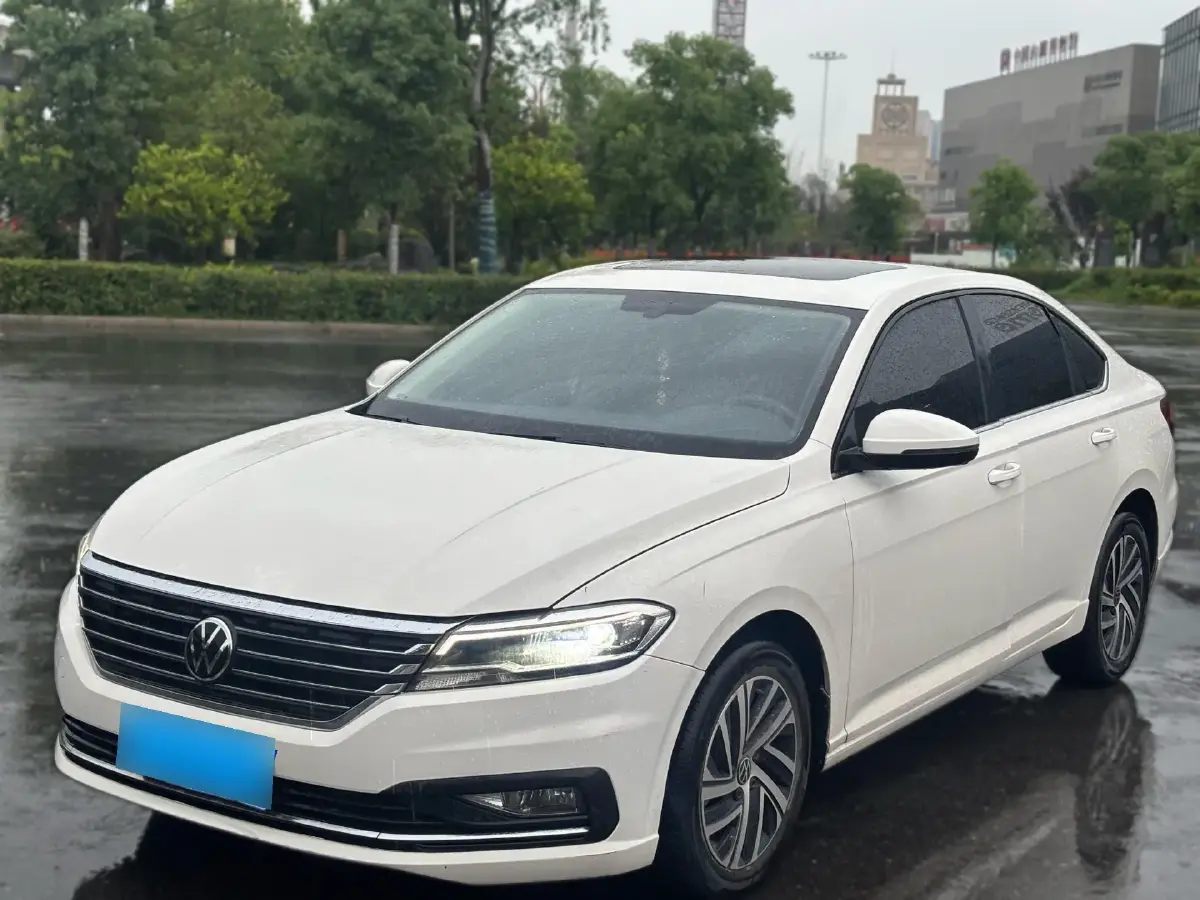 2022 Volkswagen Lavida 1.5L 113HP L4 6AT