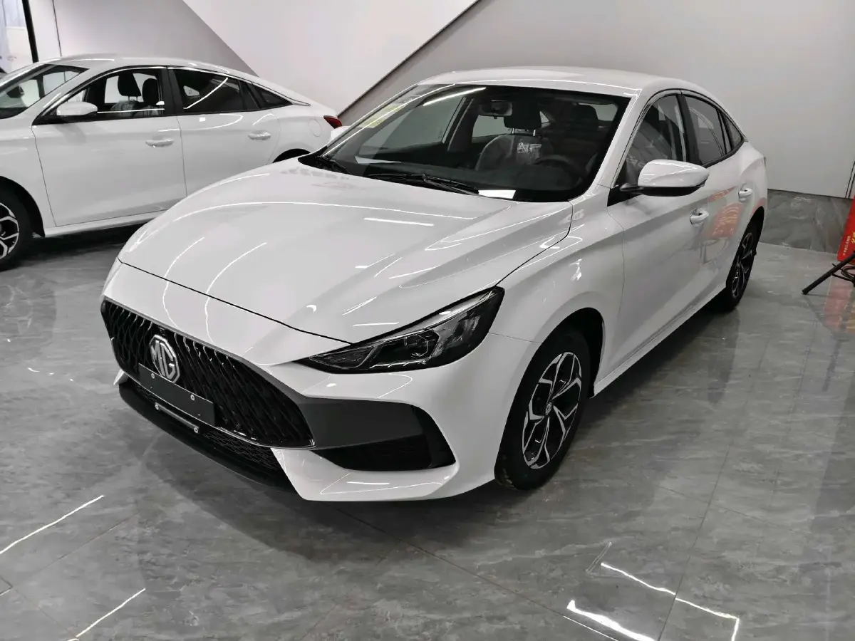 2023 Roewe i5 1.5L 129HP L4 5MT