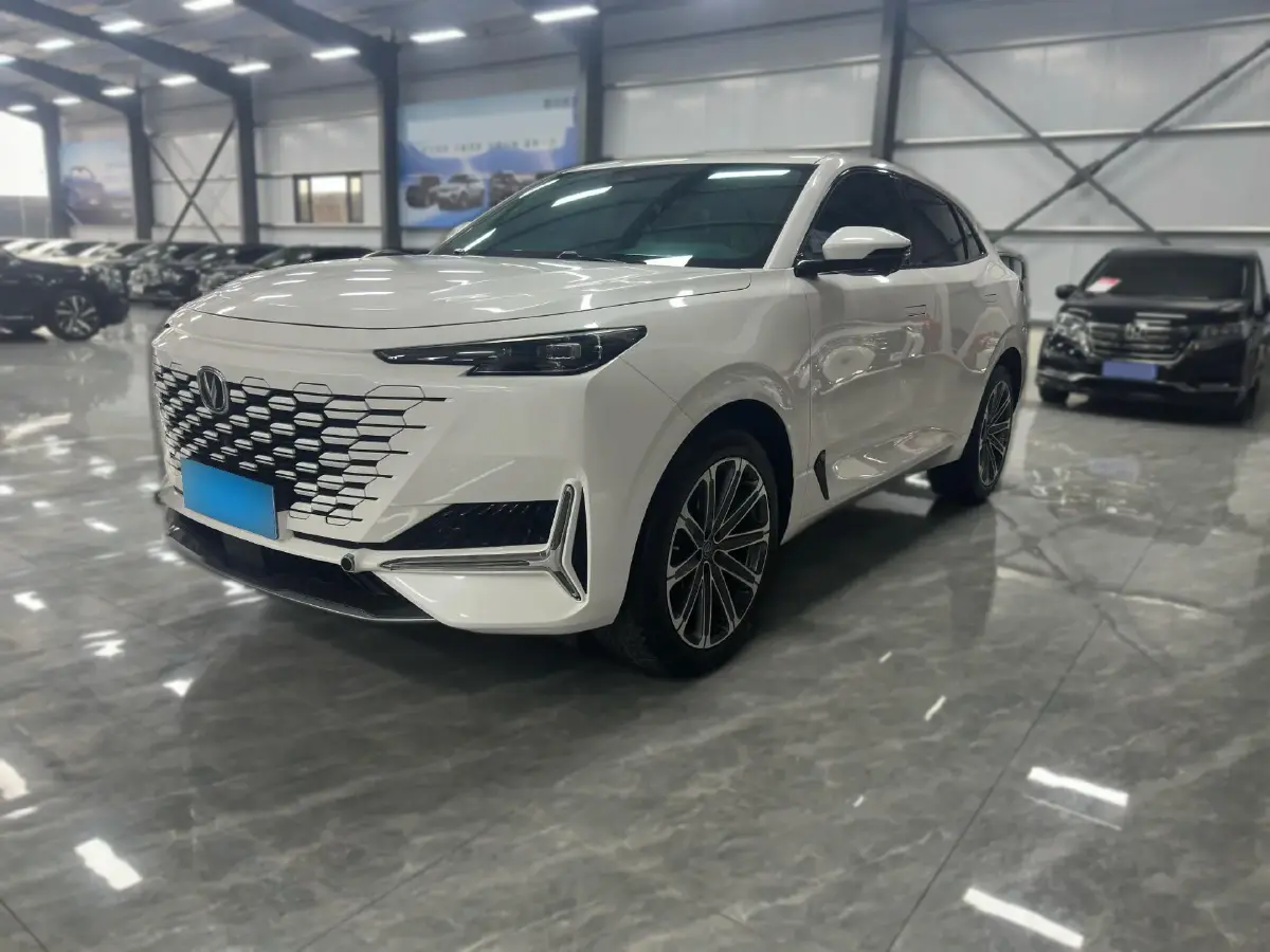 2021 ChangAn UNI-K 2.0T 233HP L4 8AT