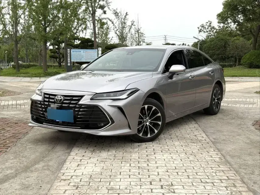 2023 Toyota Avalon 2.0L 177HP L4 CVT
