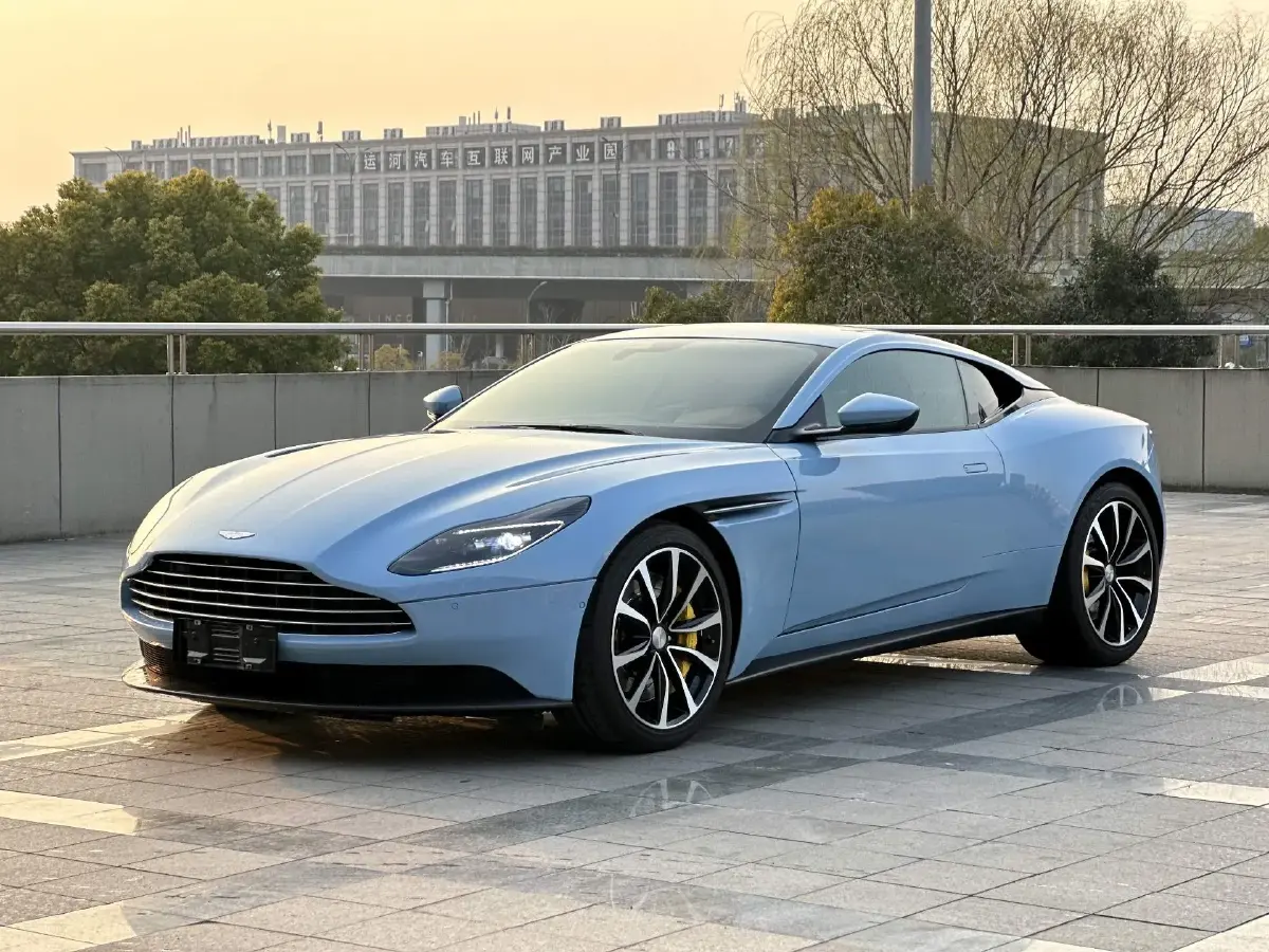 2019 Aston Martin DB11 4.0T 510HP V8 8AT