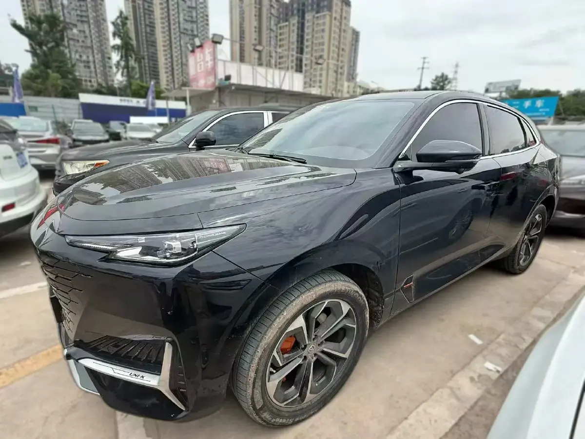 2022 ChangAn UNI-K iDD 1.5T 170HP L4 6TCT PHEV 30.74KWH