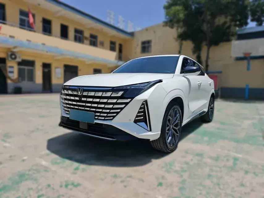 2024 ChangAn UNI-Z 1.5L 98HP L4 E-CVT PHEV 18.4KWH