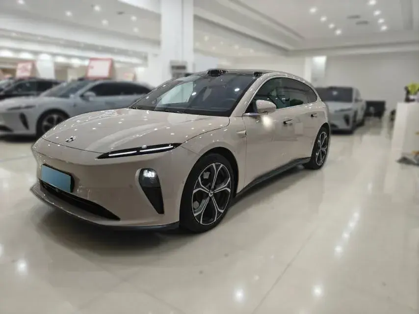 2024 NIO ET5T BEV 75KWH
