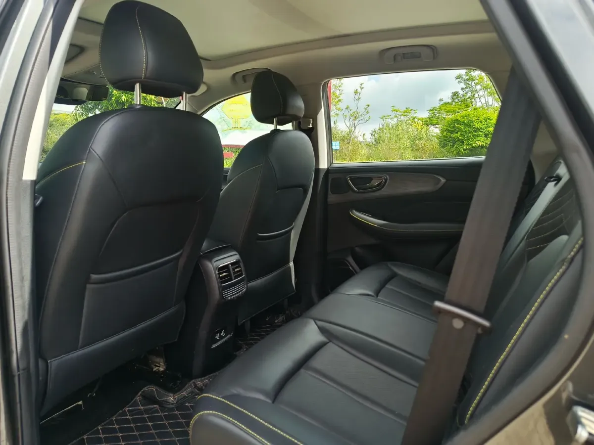 2021 Roewe RX5 1.5T 181HP L4 7DCT,autocango,china used car exporter,china ev exporter,chinese used car exporter,chinese used ev exporter