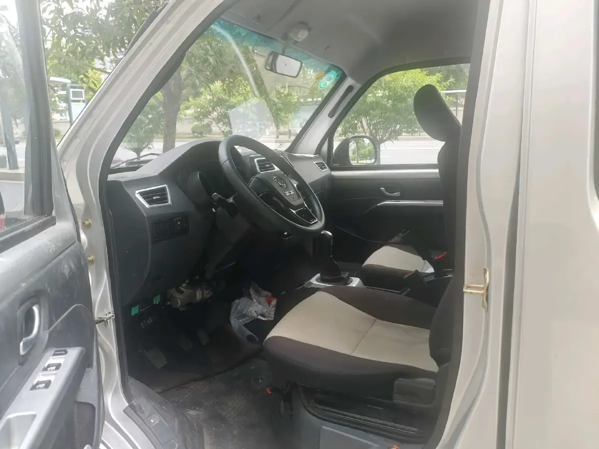 2023 BAIC Reach Small Truck BEV 55.7KWH,autocango,china used car exporter,china ev exporter,chinese used car exporter,chinese used ev exporter