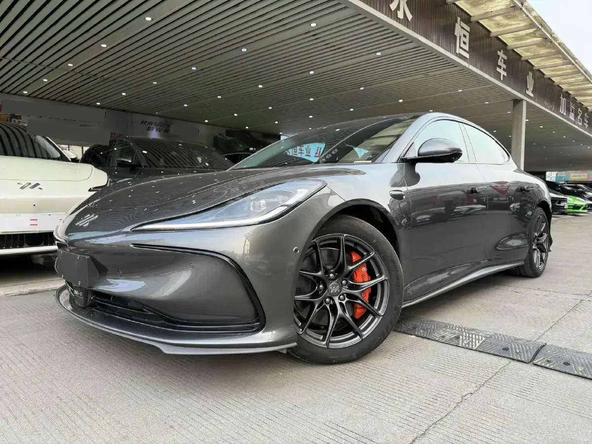 2024 IM L6 BEV 75KWH