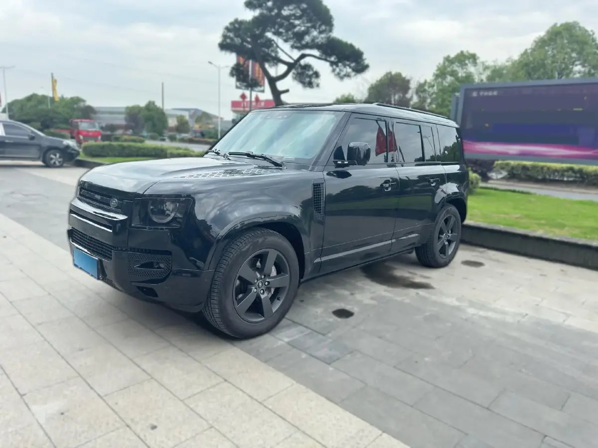 2024 Land Rover Defender 3.0T 400HP L6 8AT