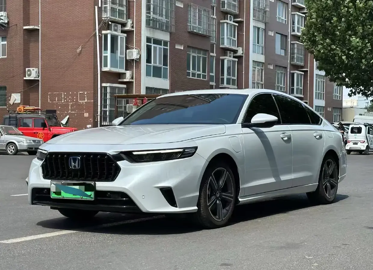 2023 Honda Inspire 2.0L 148HP L4 E-CVT PHEV