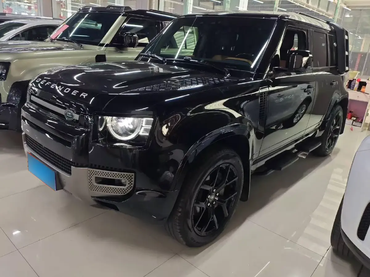 2024 Land Rover Defender 3.0T 400HP L6 8AT
