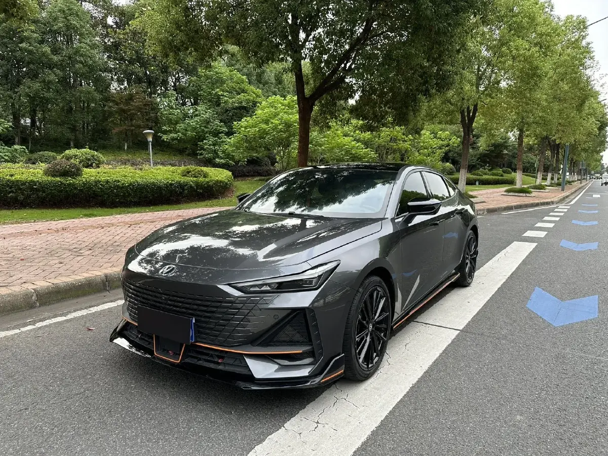 2022 ChangAn UNI-V 1.5T 188HP L4 7DCT