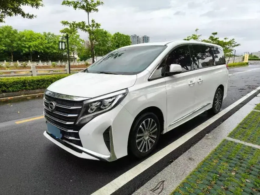 2021 GAC Trumpchi M8 2.0T 252HP L4 8AT