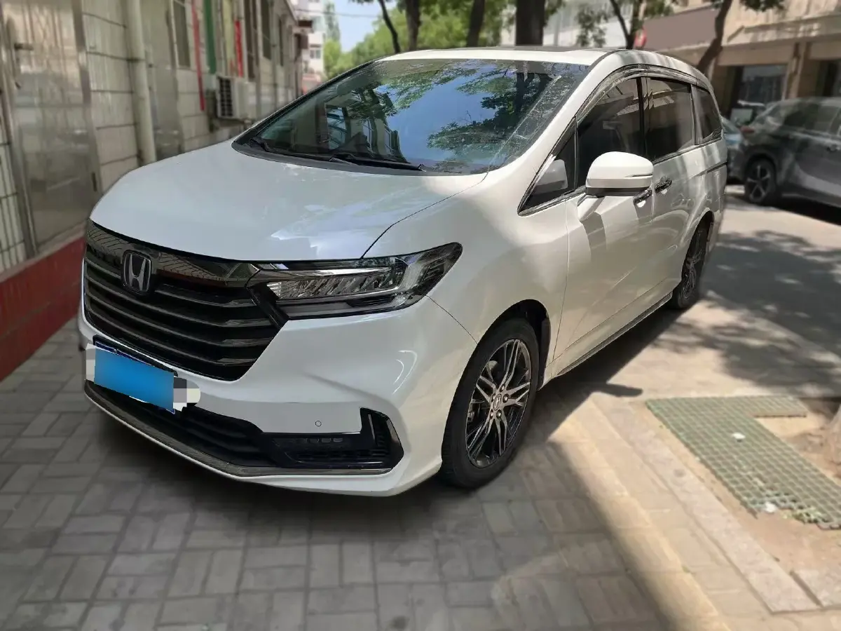 2022 Honda Odyssey 2.0L 146HP L4 E-CVT Hybrid