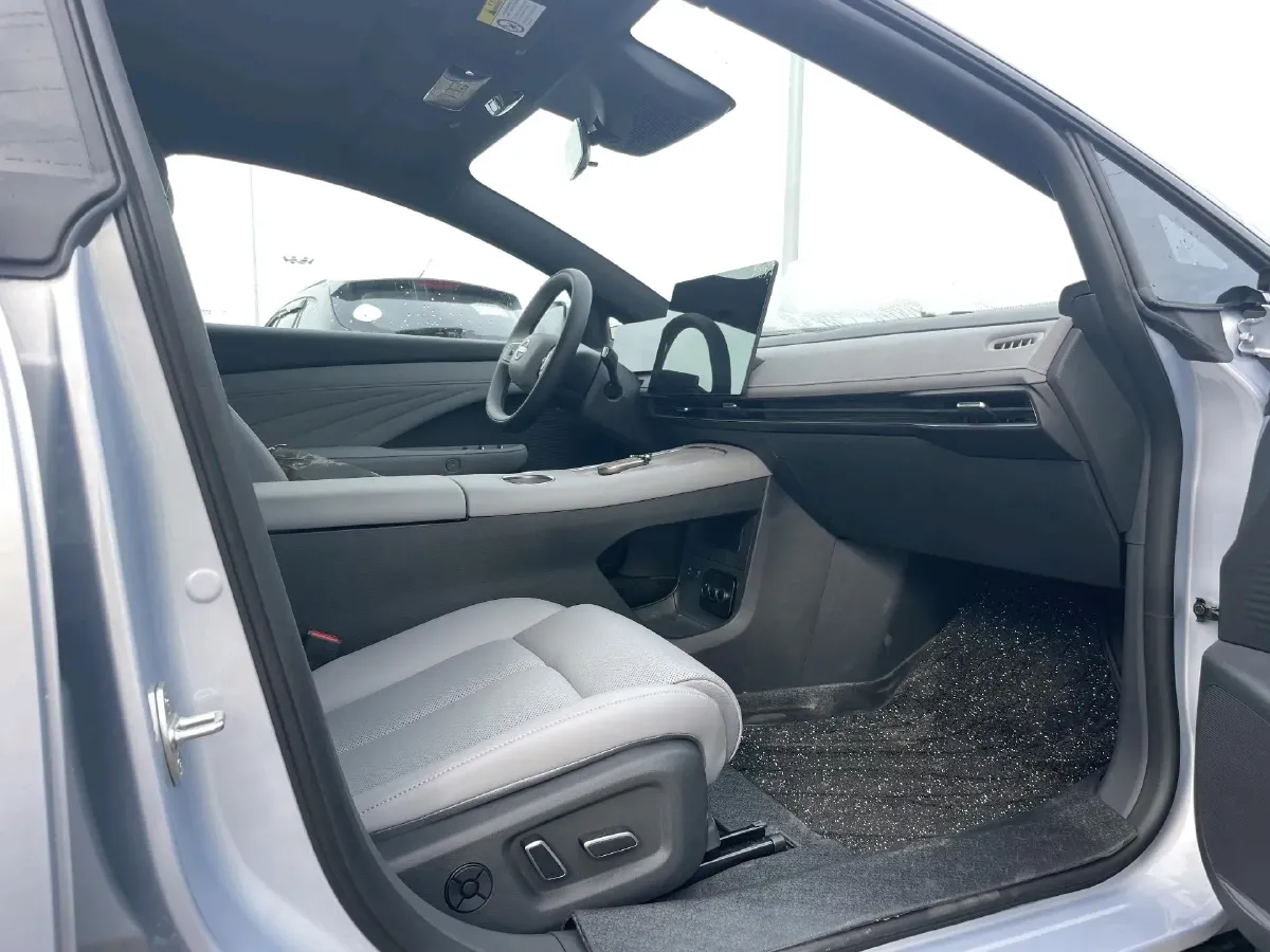 2025 Nissan N7 BEV 58KWH,autocango,china used car exporter,china ev exporter,chinese used car exporter,chinese used ev exporter