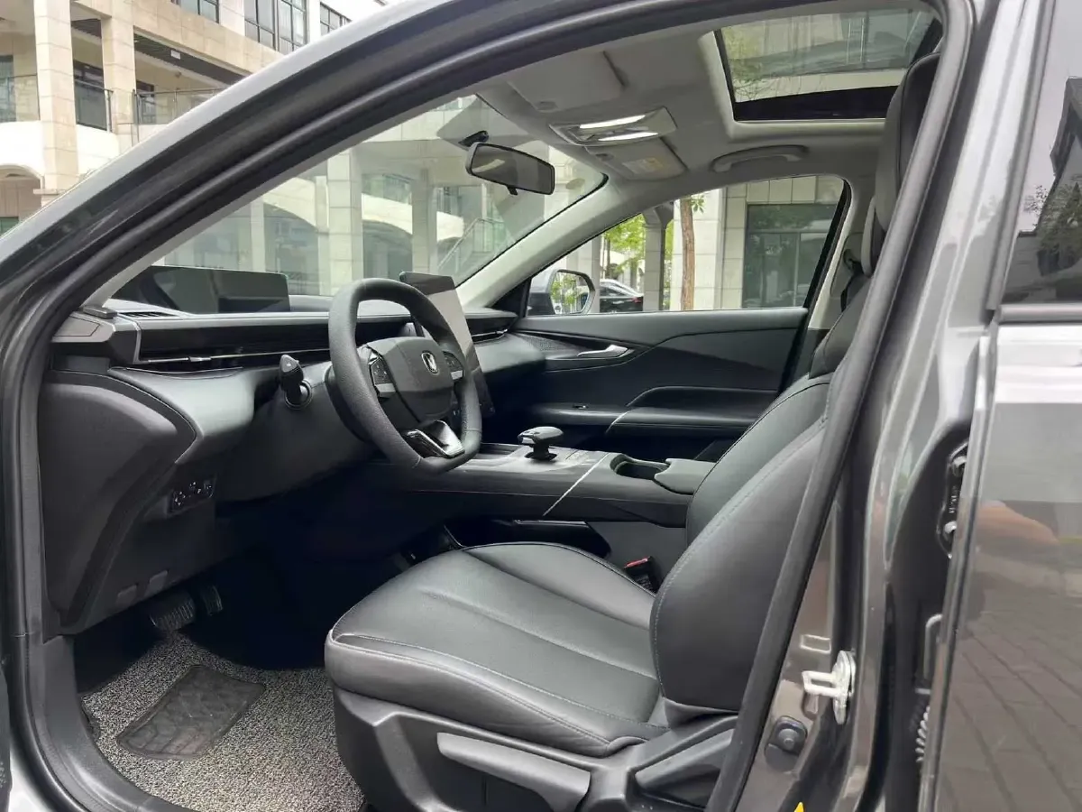 2024 ChangAn Eado 1.5T 170HP L4 7DCT,autocango,china used car exporter,china ev exporter,chinese used car exporter,chinese used ev exporter