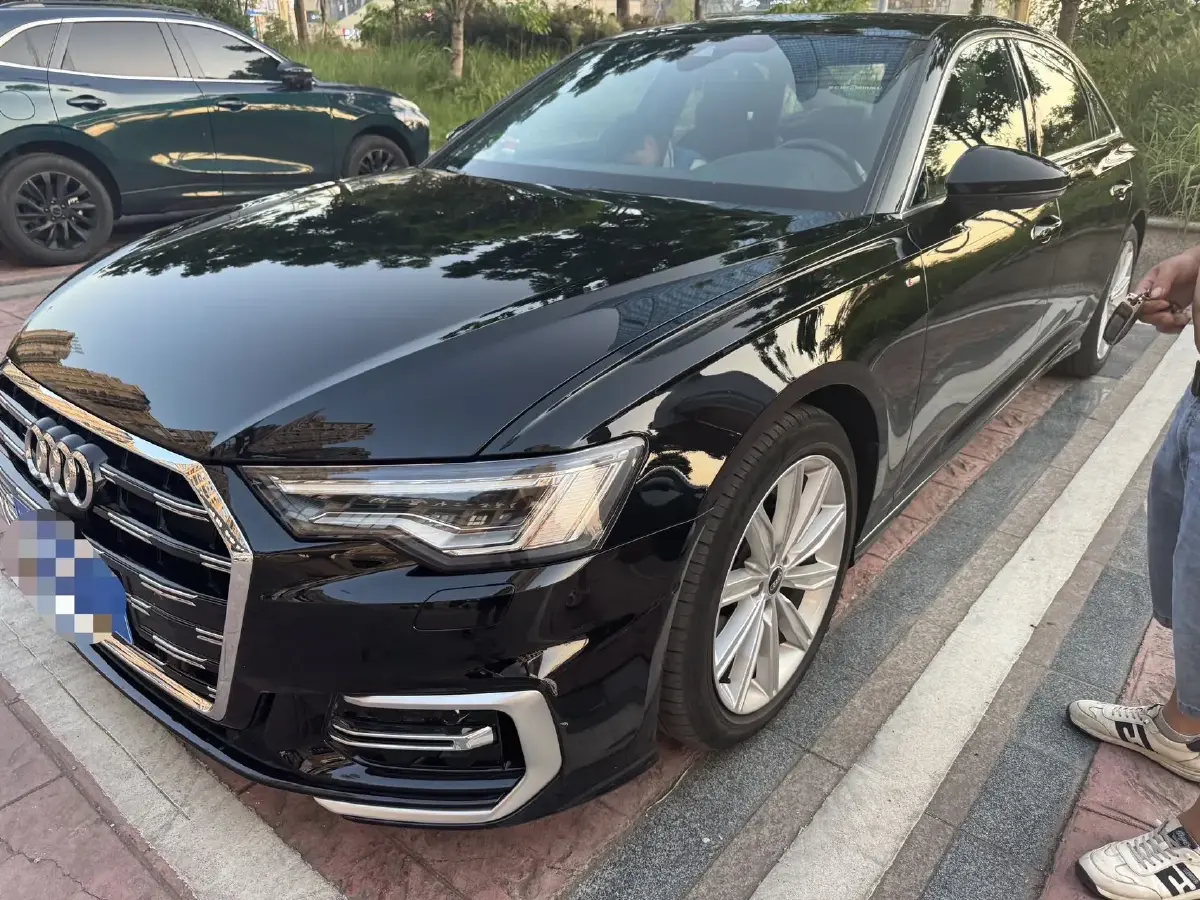2024 Audi A6L 2.0T 245HP L4 7DCT
