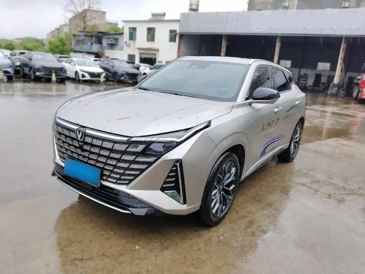 2025 ChangAn UNI-Z 1.5T 188HP L4 7DCT