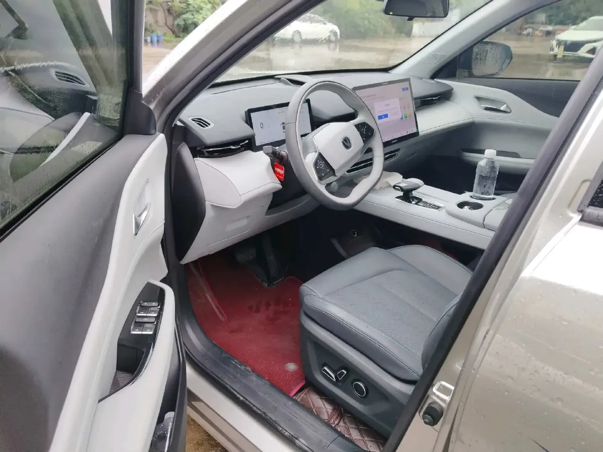 2025 ChangAn UNI-Z 1.5T 188HP L4 7DCT,autocango,china used car exporter,china ev exporter,chinese used car exporter,chinese used ev exporter