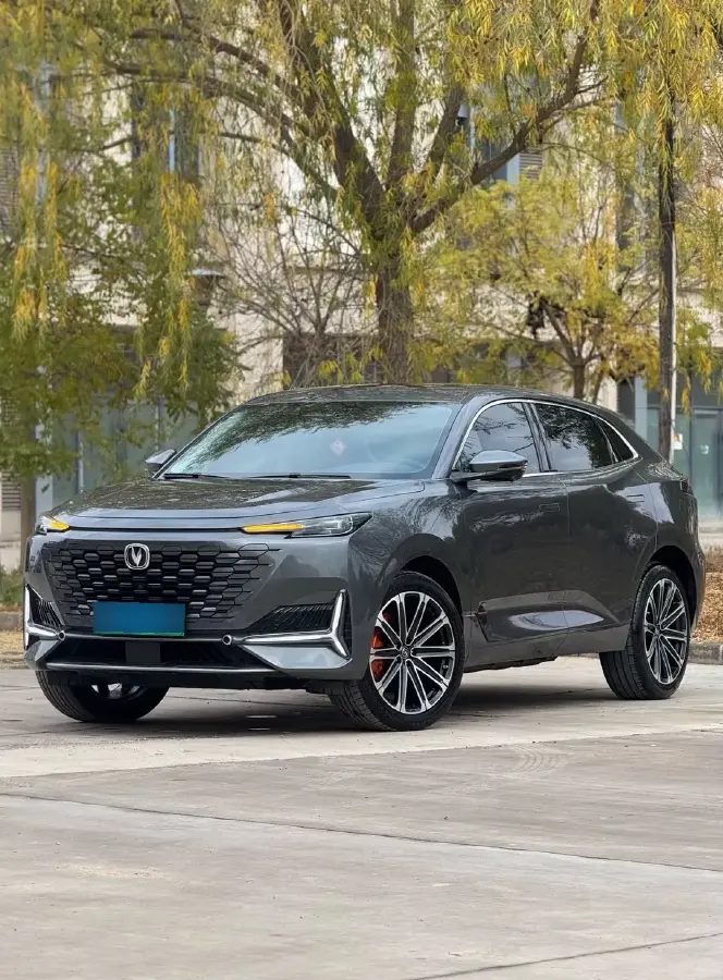 2022 ChangAn UNI-K iDD 1.5T 170HP L4 6TCT PHEV 30.74KWH