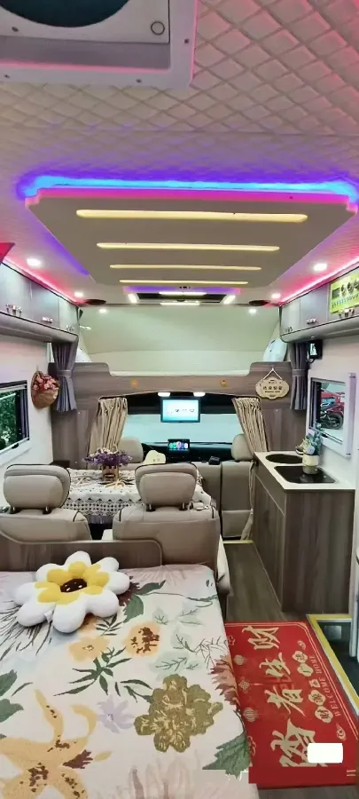 2021 MAXUS V90 RV 2.0T 148HP L4 6AT,autocango,china used car exporter,china ev exporter,chinese used car exporter,chinese used ev exporter