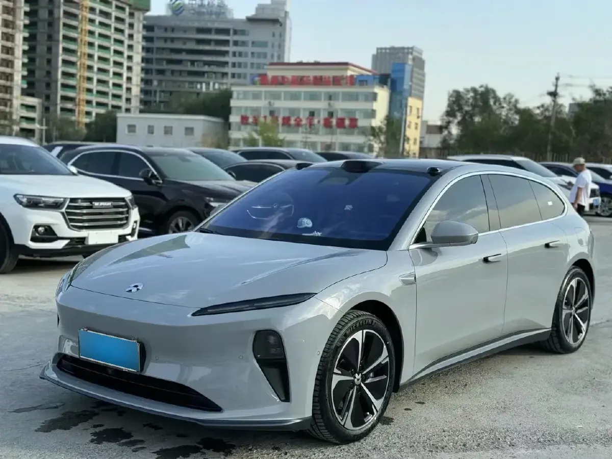 2023 NIO ET5T BEV 75KWH