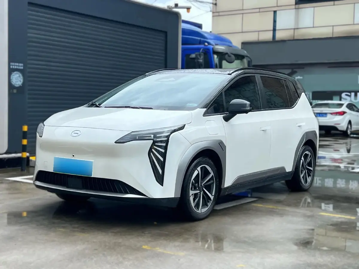 2023 Aion Y BEV 61.7KWH