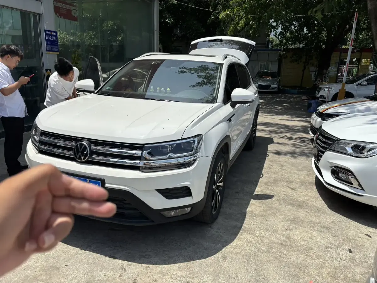 2021 Volkswagen Tharu 1.4T 150HP L4 7DCT