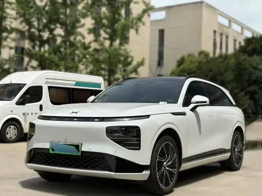 2022 Xpeng G9 BEV 98KWH