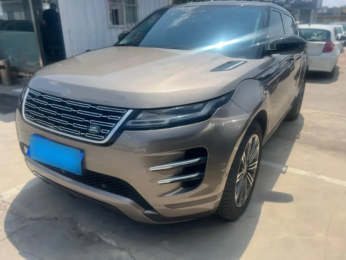 2024 Land Rover Range Rover Evoque 2.0T 249HP L4 9AT