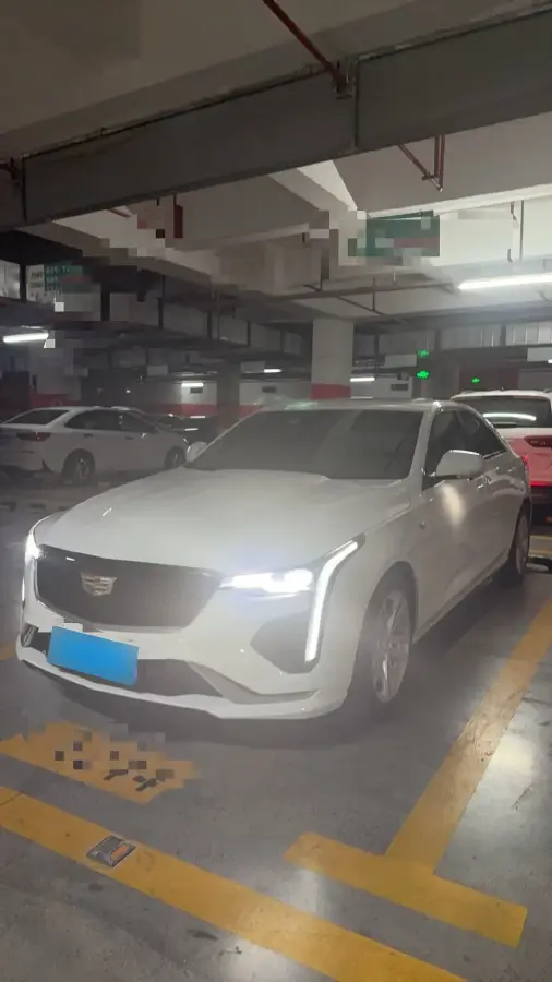 2022 Cadillac CT4 2.0T 237HP L4 8AT