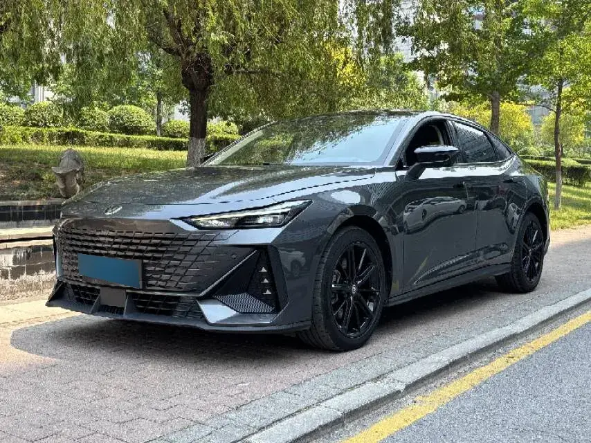 2023 ChangAn UNI-V iDD 1.5T 170HP L4 6TCT PHEV 18.4KWH