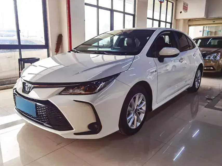 2023 Toyota Corolla 1.8L 98HP L4 E-CVT Hybrid