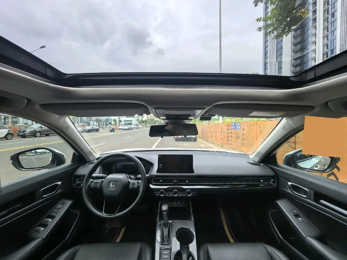 2025 Honda Civic 1.5T 129HP L4 CVT,autocango,china used car exporter,china ev exporter,chinese used car exporter,chinese used ev exporter