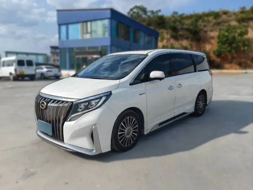 2021 GAC Trumpchi M8 2.0T 252HP L4 8AT